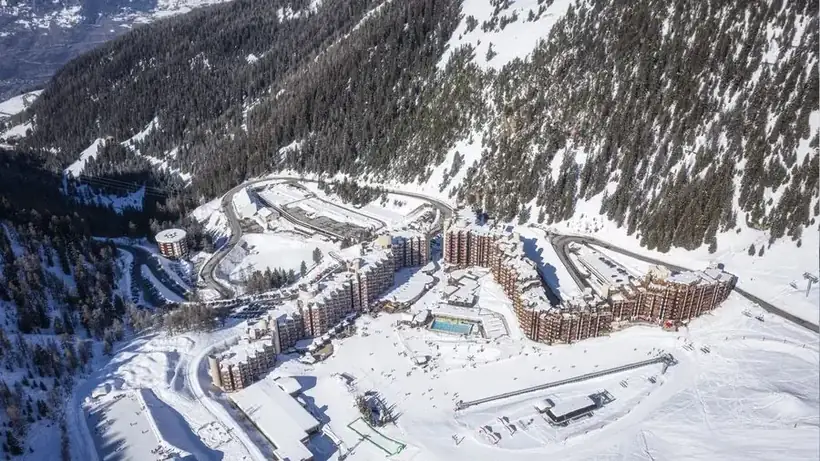 La station et ses résidences, vue aérienne